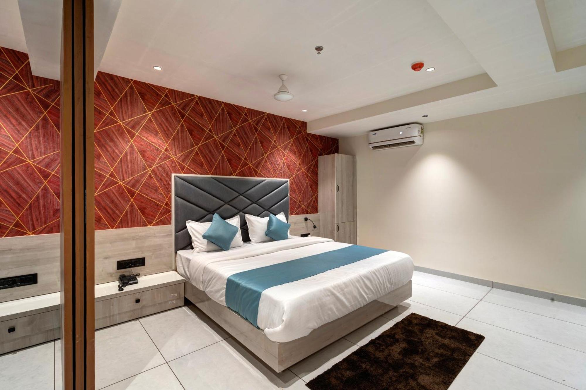 Hotel Shrimad Villa جاندي نجر المظهر الخارجي الصورة