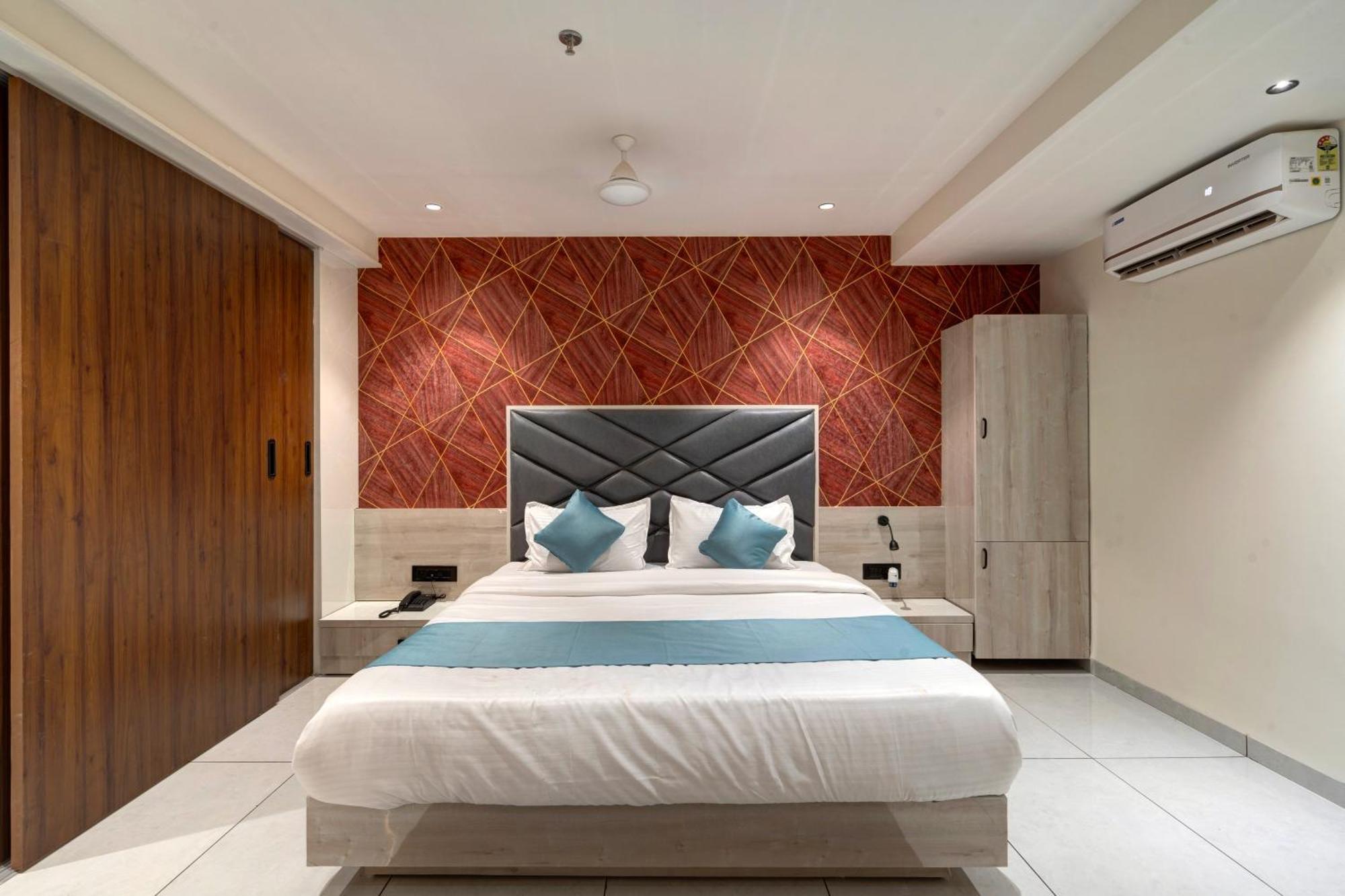 Hotel Shrimad Villa جاندي نجر المظهر الخارجي الصورة